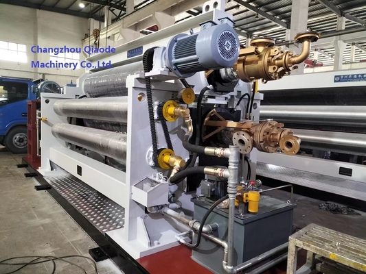 φ560×2920 Nonwoven Fabric Embossing Machine Automatic 550m/Min