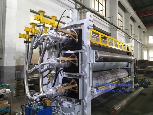 Three Roll Calender Machine 520×3700 Usage Patterned Nonwoven Fabric Package